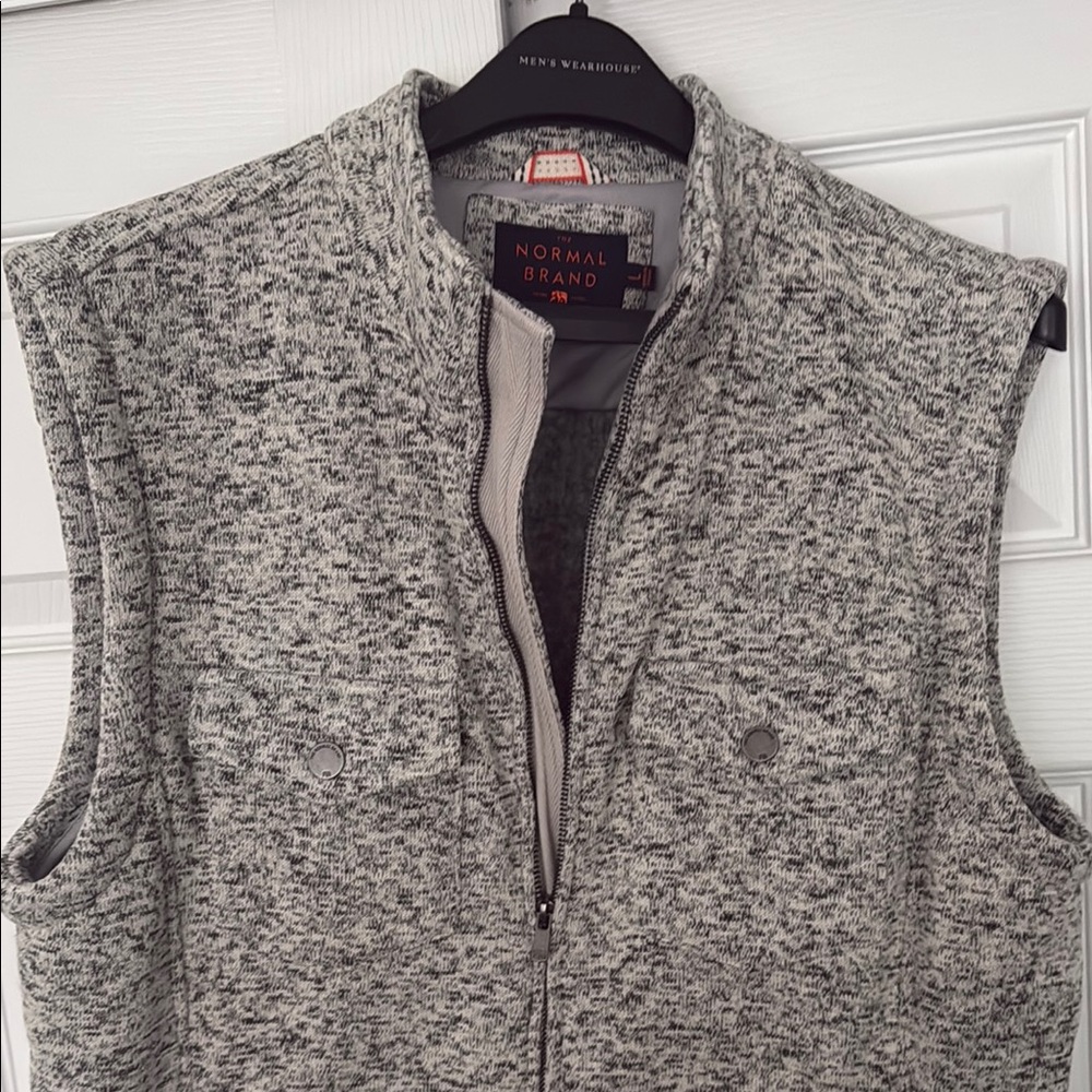 Gray Normal Brand Sleeveless Zip-Up Vest